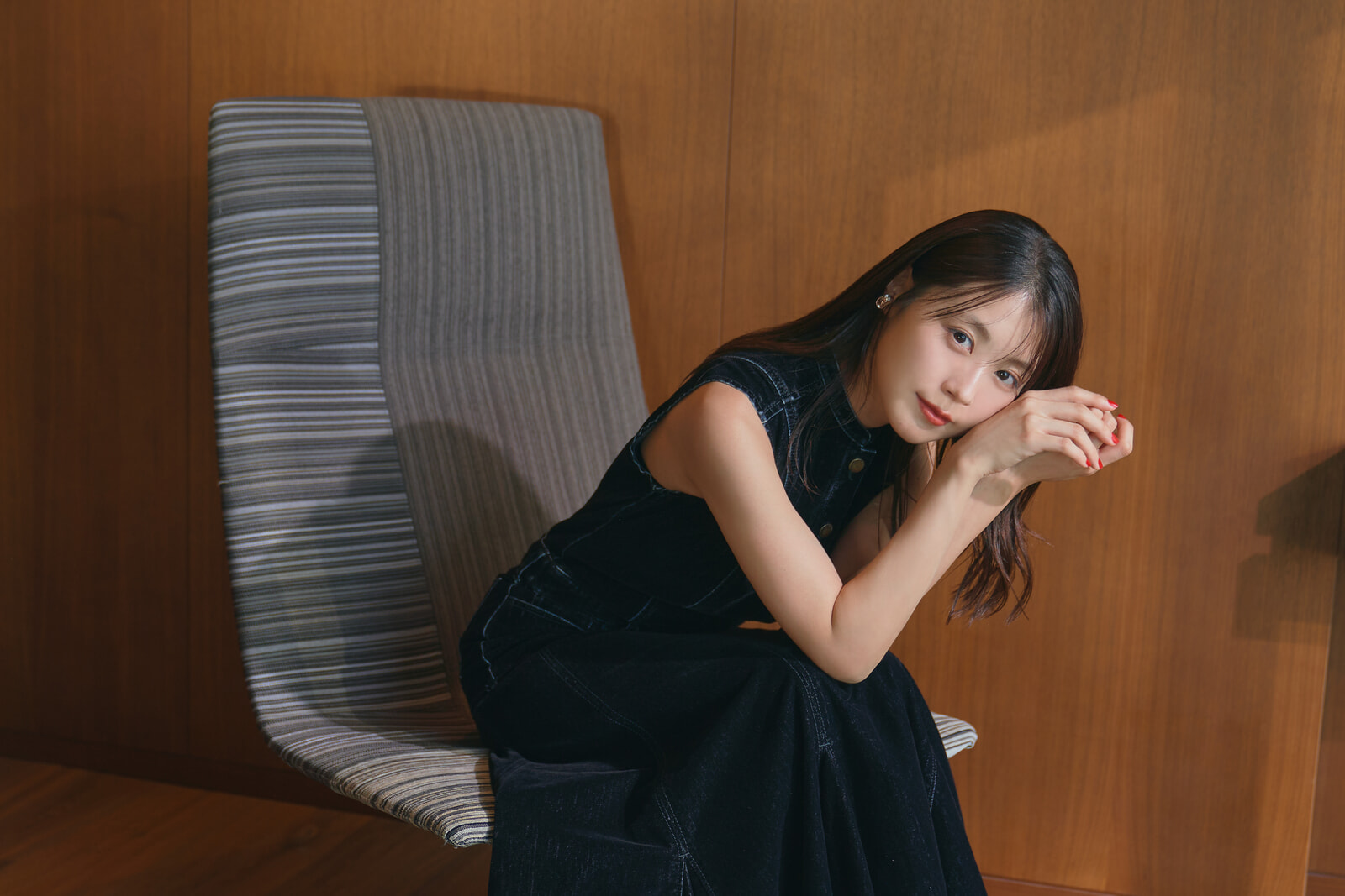 有村架純さんドラマ衣装ダークブラウン リブ編み ベスト 有村架純さんドラマ衣装ダークブラウン リブ編み ベスト トップス